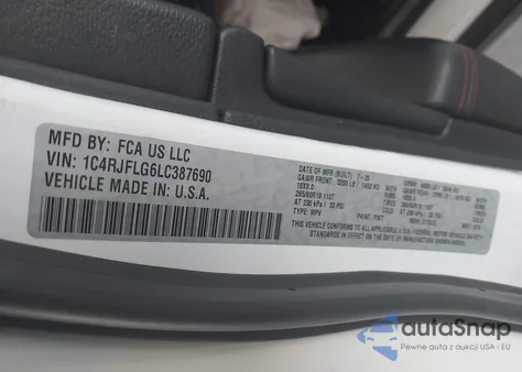 2020 Jeep Grand Cherokee Trailhawk 4X4 z USA, uszkodzony, nr VIN 1C4RJFLG6LC387690